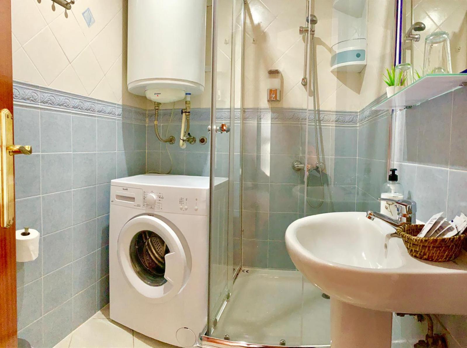 Apartamento Capri Los Boliches Wifi Gratis Beach 100M Fuengirola Luaran gambar