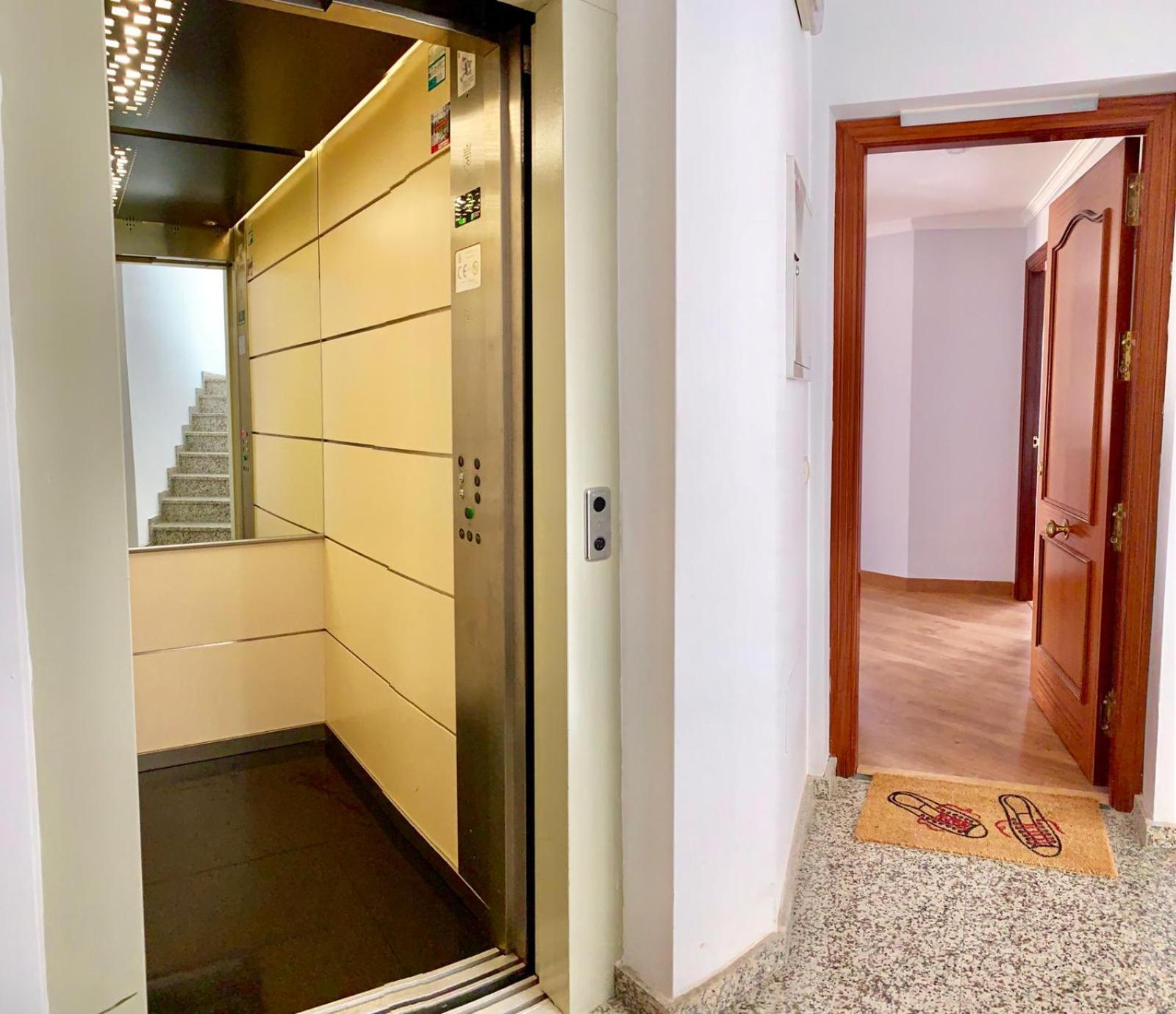 Apartamento Capri Los Boliches Wifi Gratis Beach 100M Fuengirola Luaran gambar